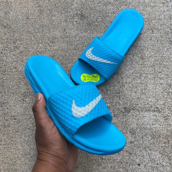 EUC WMNS NIKE BENASSI SOLARSOFT SLIDES
JDI TEALS AQUAS WHITES LIMIT RARE COLOR - Picture 3 of 9